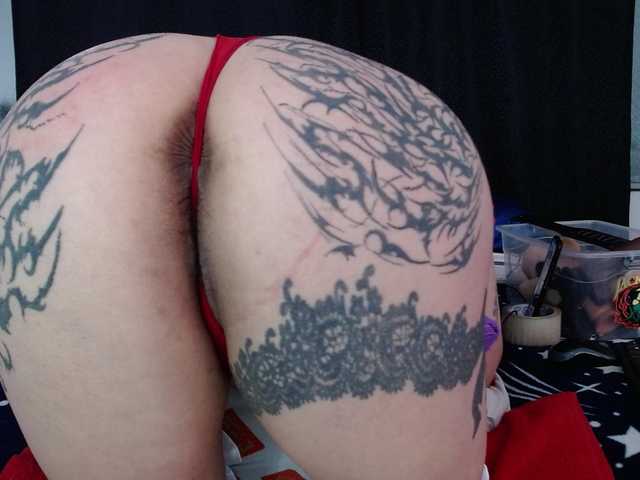 Lizhot2305's BongaCams show and profile