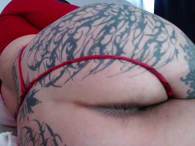 Lizhot2305's BongaCams show and profile