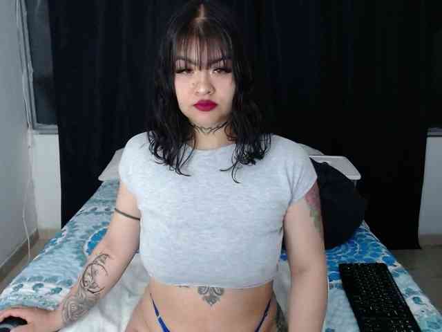 Lizhot2305 Live Webcam on BongaCams