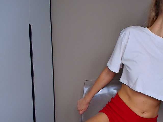 Pinkie-Pie's BongaCams show and profile