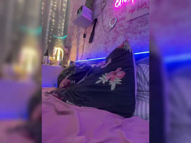 MalinaLaura's BongaCams show and profile