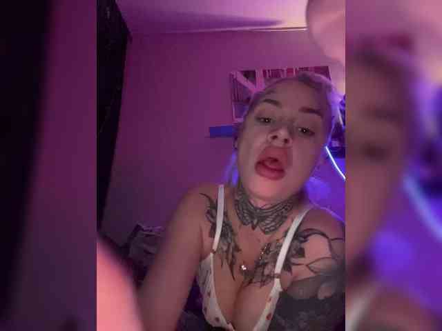 MalinaLaura MalinaLaura