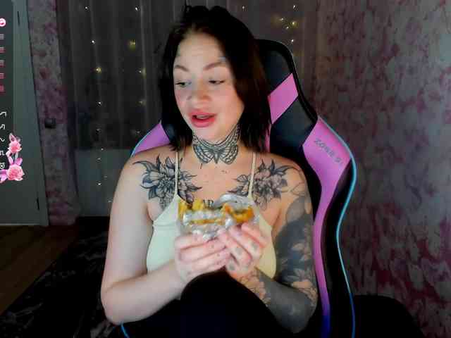 MalinaLaura MalinaLaura