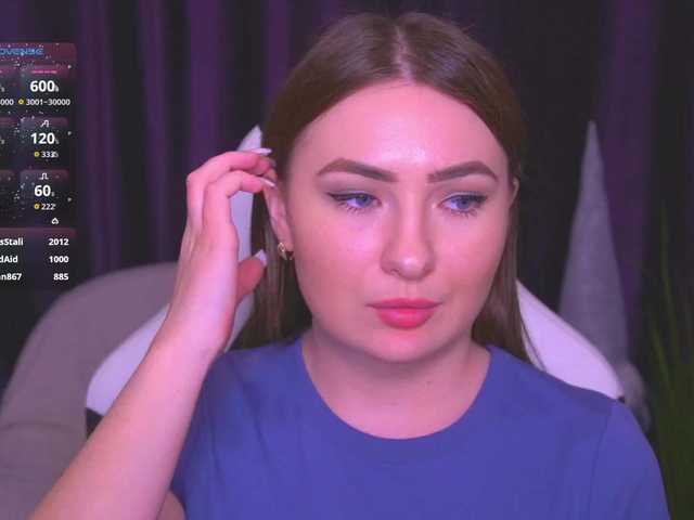 kriss-kisa's BongaCams show and profile