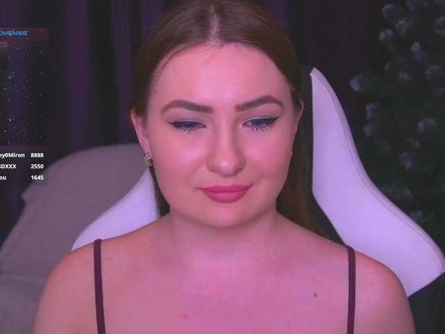 kriss-kisa's BongaCams show and profile