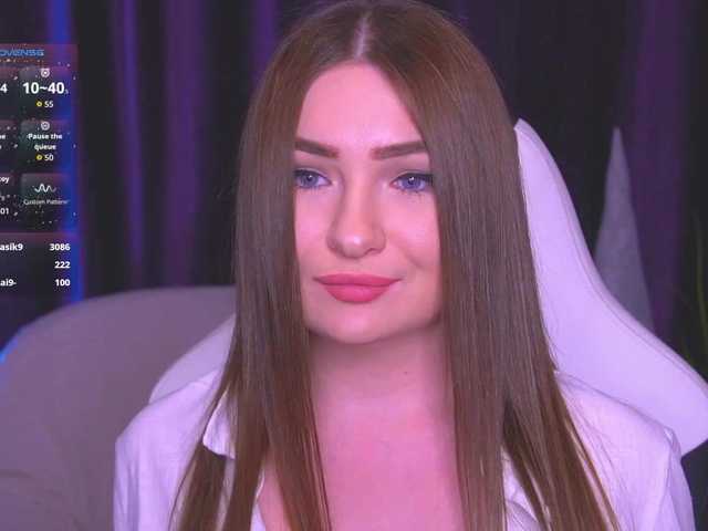 kriss-kisa's BongaCams show and profile