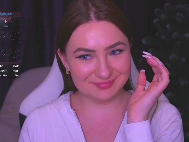 kriss-kisa's BongaCams show and profile