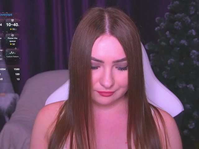 kriss-kisa's BongaCams show and profile