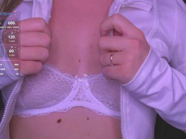 kriss-kisa's BongaCams show and profile