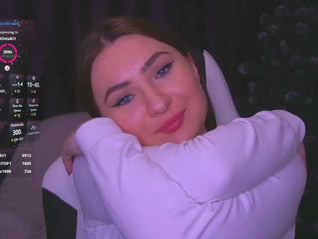 kriss-kisa's BongaCams show and profile