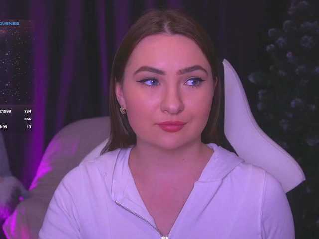 kriss-kisa's BongaCams show and profile