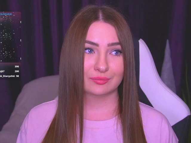 kriss-kisa's BongaCams show and profile