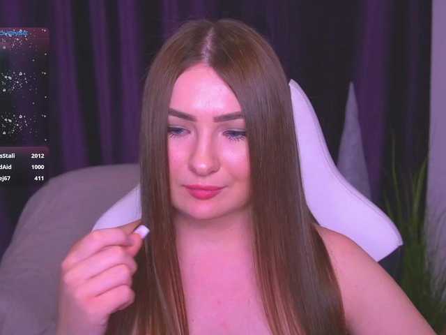 kriss-kisa's BongaCams show and profile