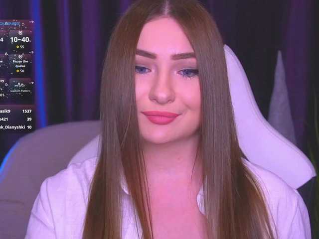 kriss-kisa's BongaCams show and profile