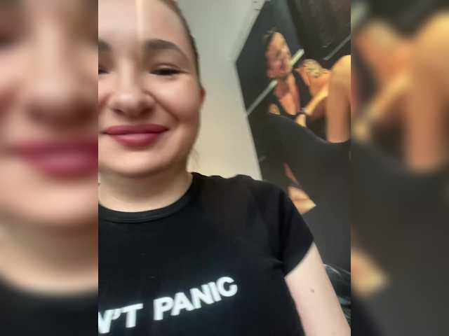 kriss-kisa's BongaCams show and profile