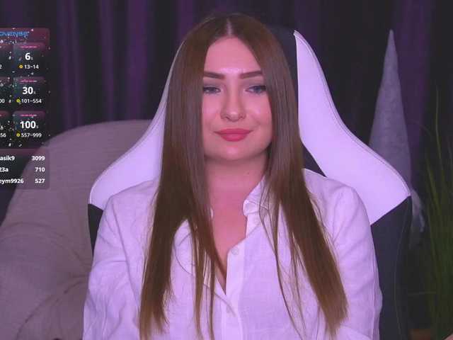 kriss-kisa's BongaCams show and profile