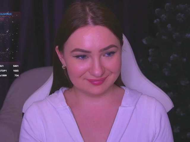 kriss-kisa's BongaCams show and profile