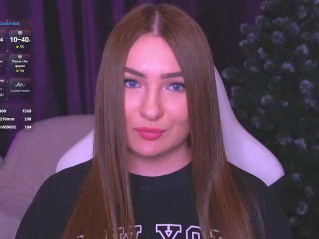 kriss-kisa's BongaCams show and profile