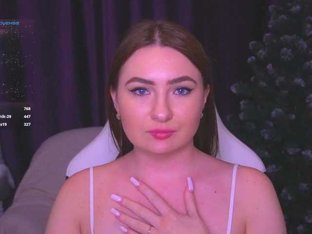 kriss-kisa's BongaCams show and profile