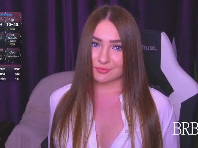 kriss-kisa's BongaCams show and profile