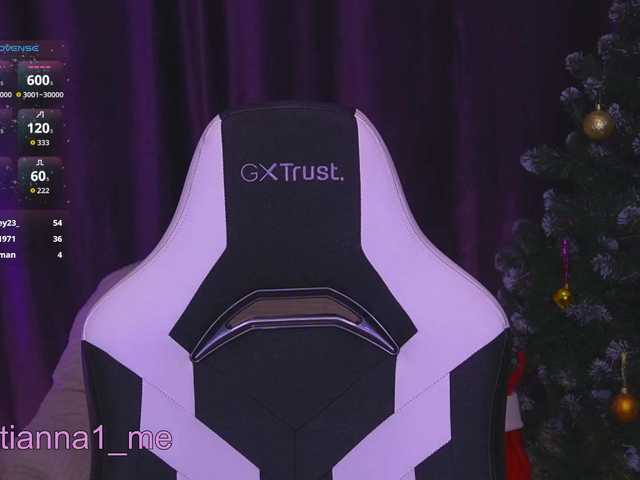 kriss-kisa's BongaCams show and profile