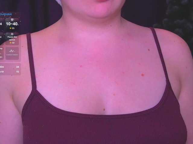 kriss-kisa's BongaCams show and profile