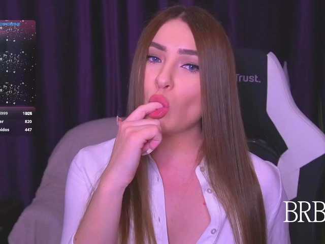 kriss-kisa's BongaCams show and profile