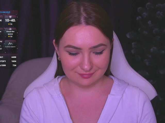 kriss-kisa's BongaCams show and profile