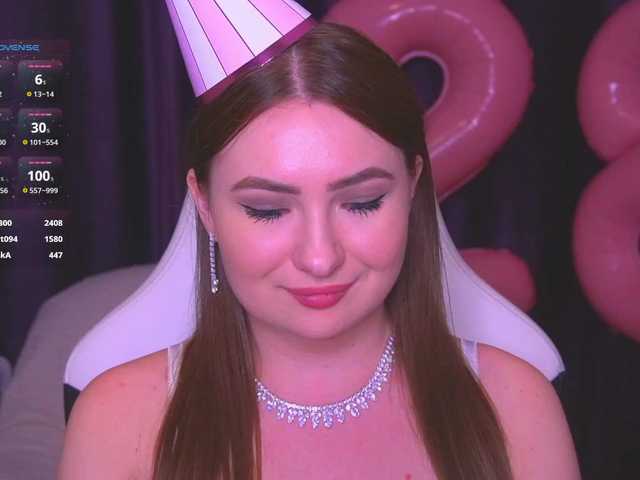 kriss-kisa's BongaCams show and profile