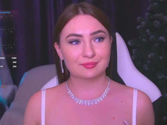 kriss-kisa's BongaCams show and profile