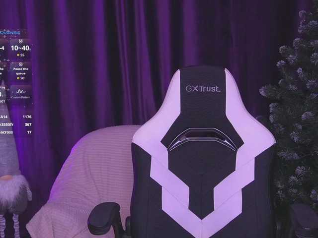 kriss-kisa's BongaCams show and profile