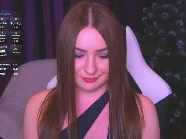 kriss-kisa's BongaCams show and profile