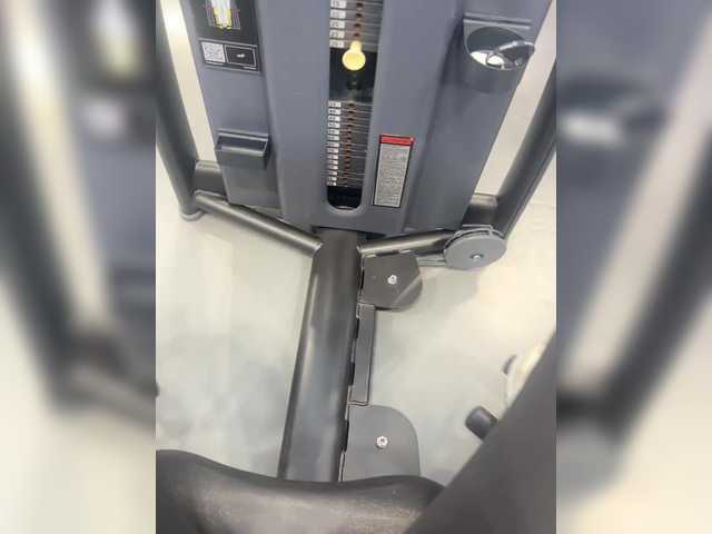 kriss-kisa's BongaCams show and profile