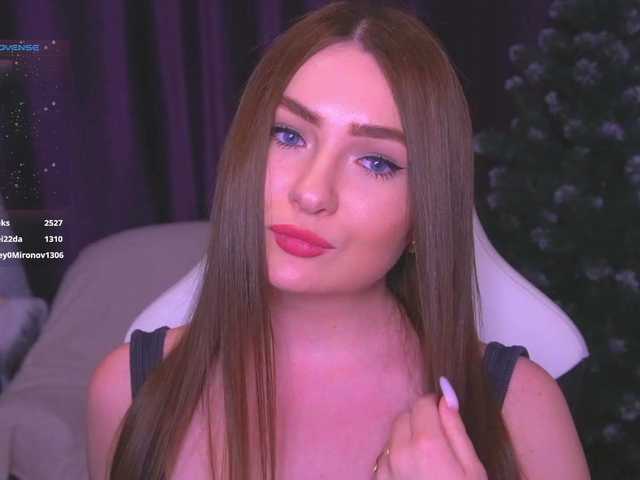 kriss-kisa's BongaCams show and profile