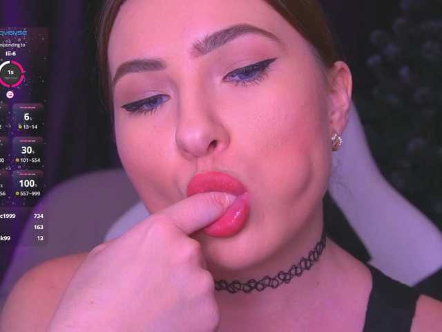 kriss-kisa's BongaCams show and profile