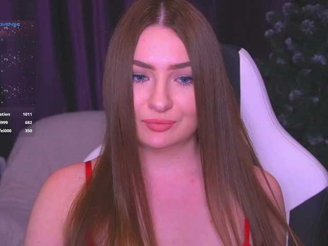 kriss-kisa's BongaCams show and profile