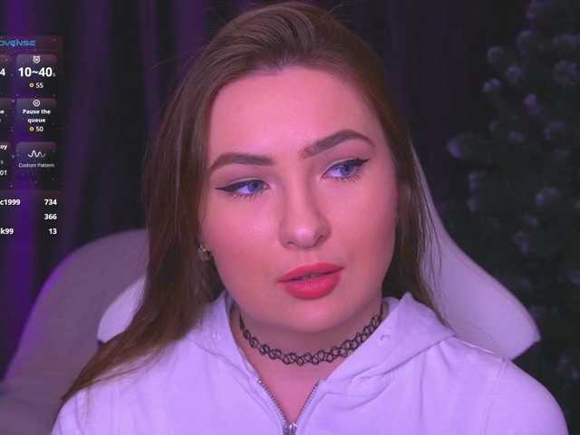 kriss-kisa's BongaCams show and profile