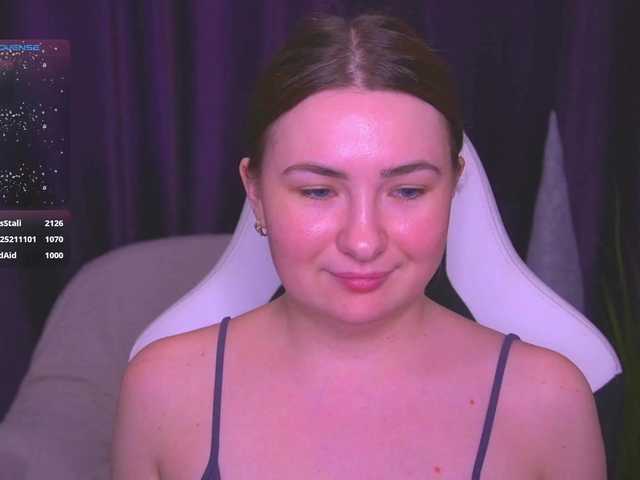 kriss-kisa's BongaCams show and profile