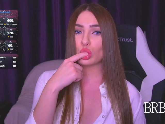 kriss-kisa's BongaCams show and profile