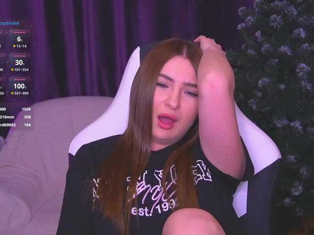 kriss-kisa's BongaCams show and profile