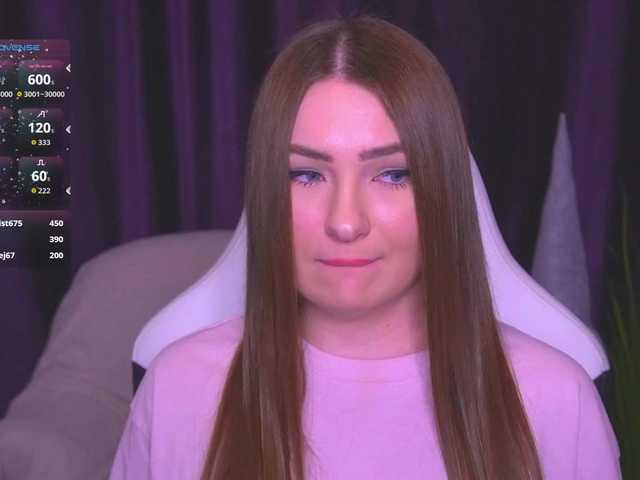 kriss-kisa's BongaCams show and profile