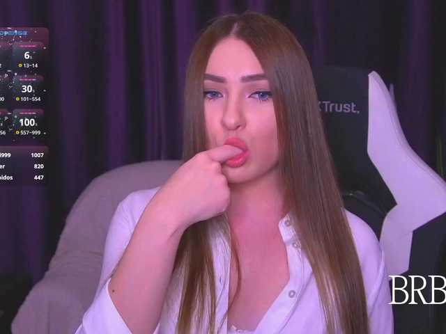 kriss-kisa's BongaCams show and profile