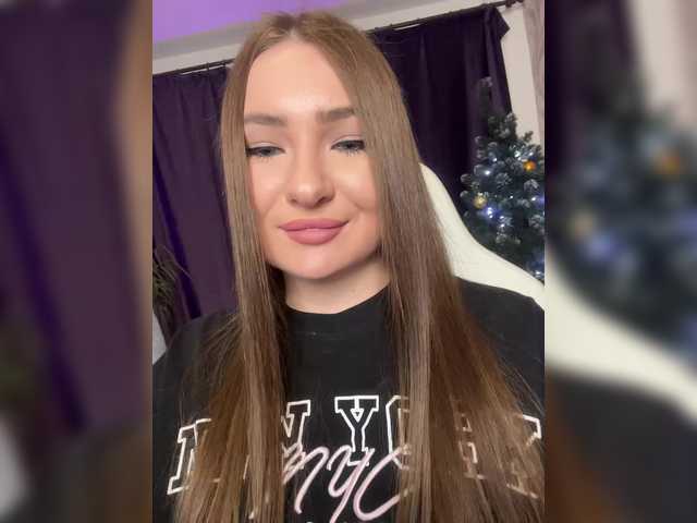 kriss-kisa's BongaCams show and profile