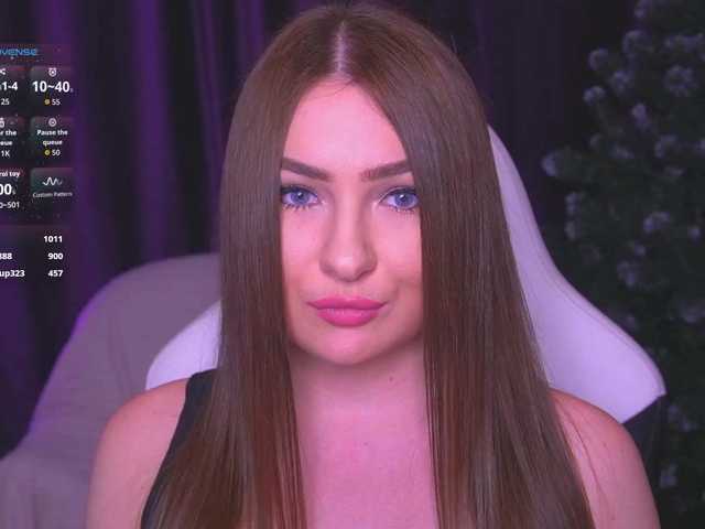 kriss-kisa's BongaCams show and profile