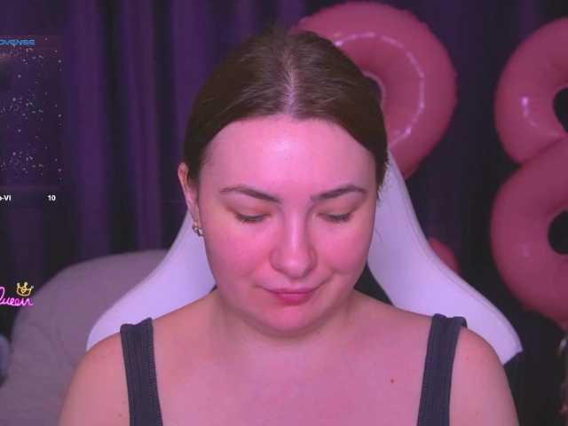 kriss-kisa's BongaCams show and profile