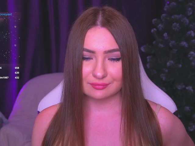 kriss-kisa's BongaCams show and profile