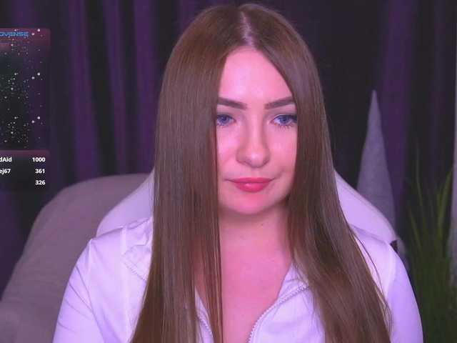 kriss-kisa's BongaCams show and profile