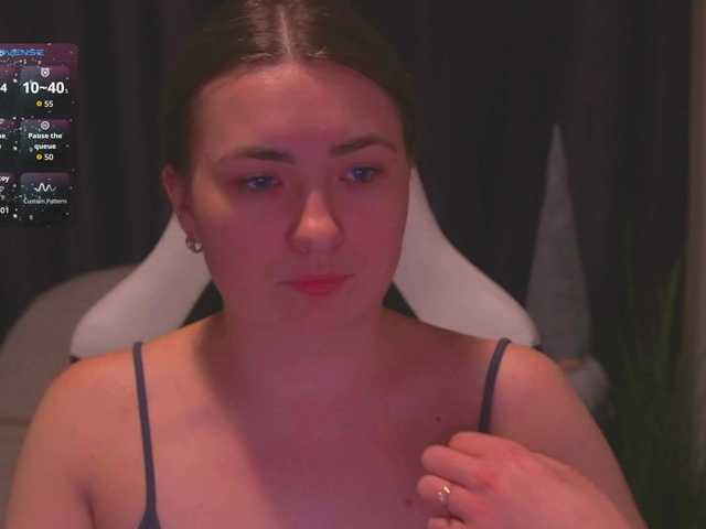 kriss-kisa's BongaCams show and profile