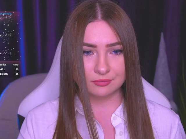 kriss-kisa's BongaCams show and profile