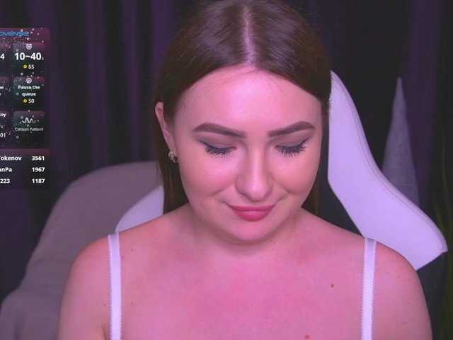 kriss-kisa's BongaCams show and profile